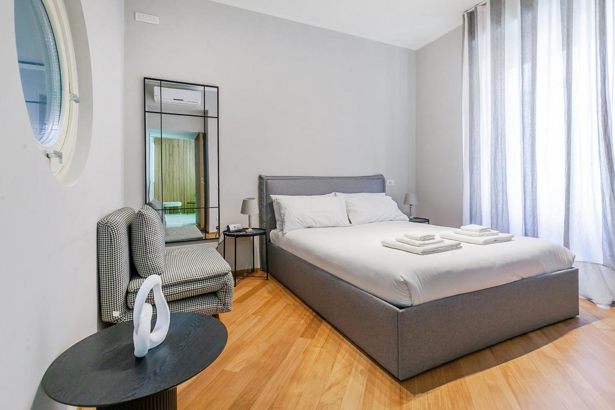 San Babila Prestige - A Few Steps From Duomo Appartamento *
